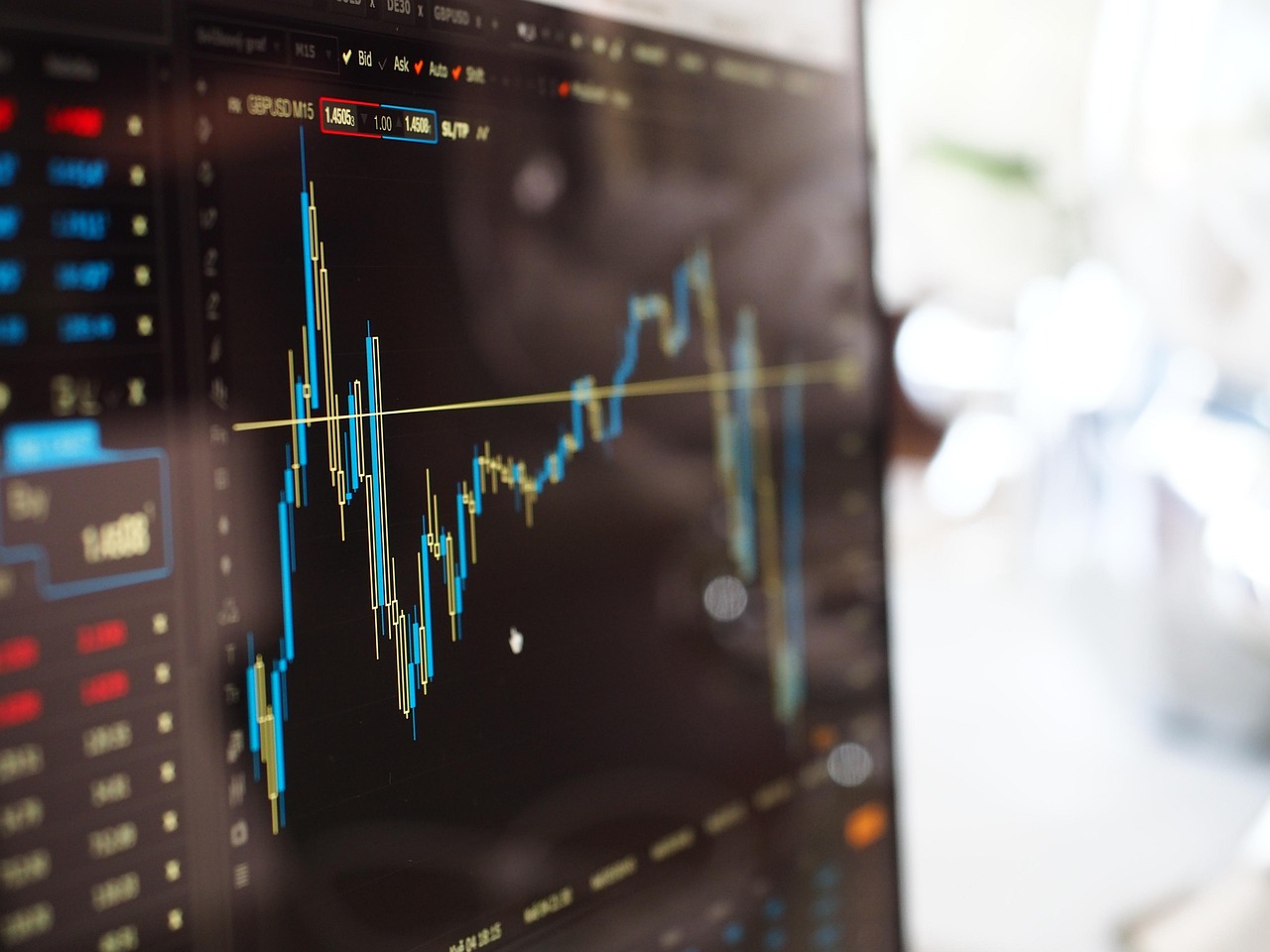 HODL vs trading – which strategy wins