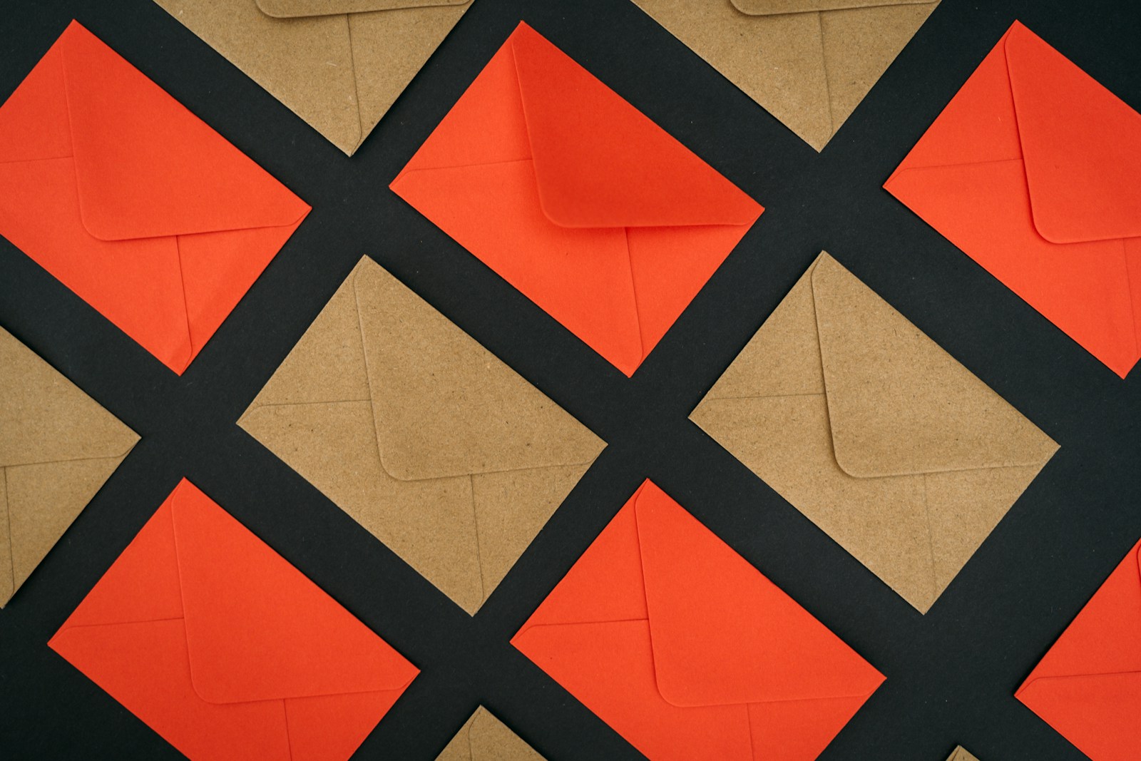 Bull flag patterns – continuation signals in uptrends